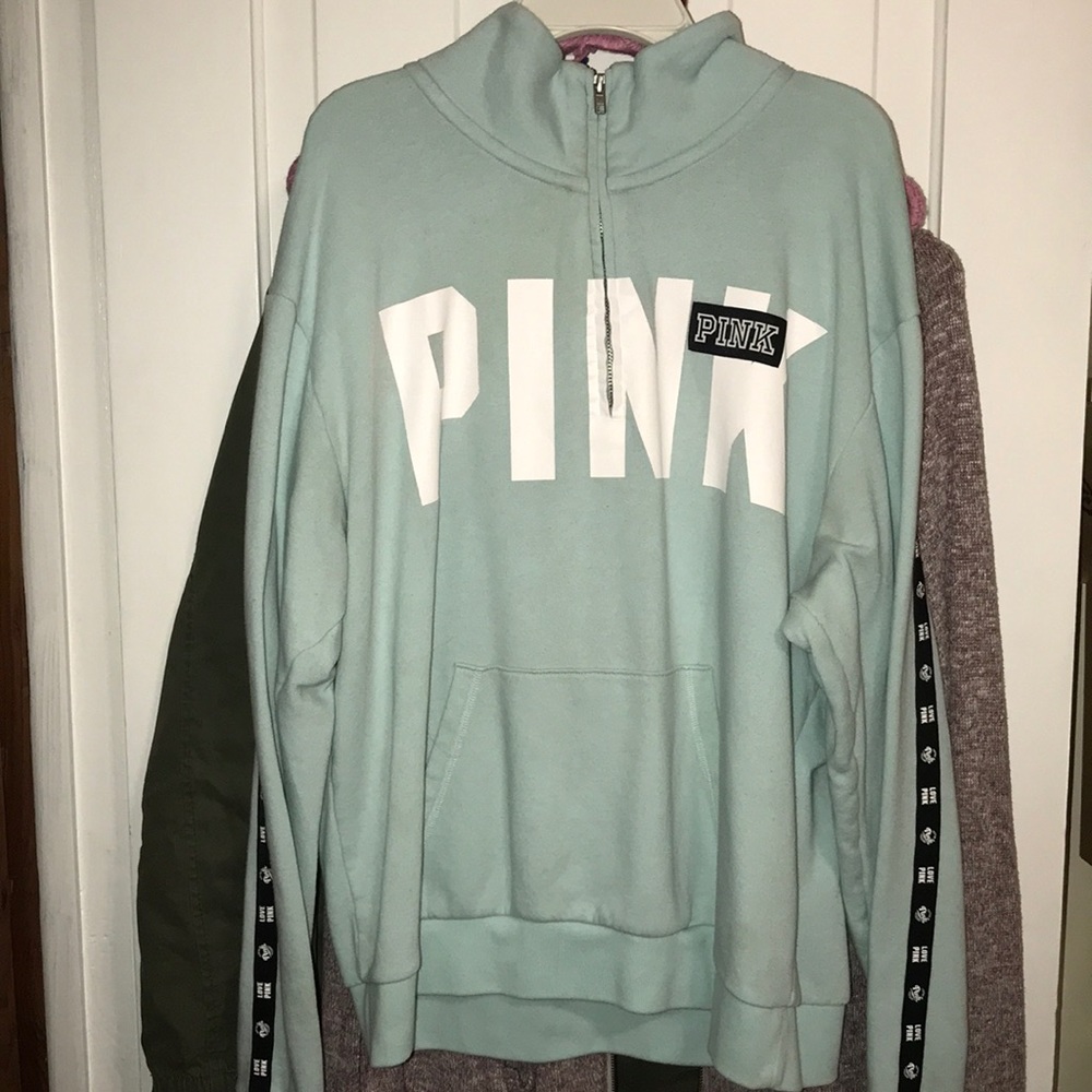 VS Pink Sweatshirt.